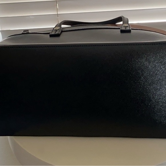 Brand New Henri Bendel Tote and Brand new wallet - Picture 7 of 16